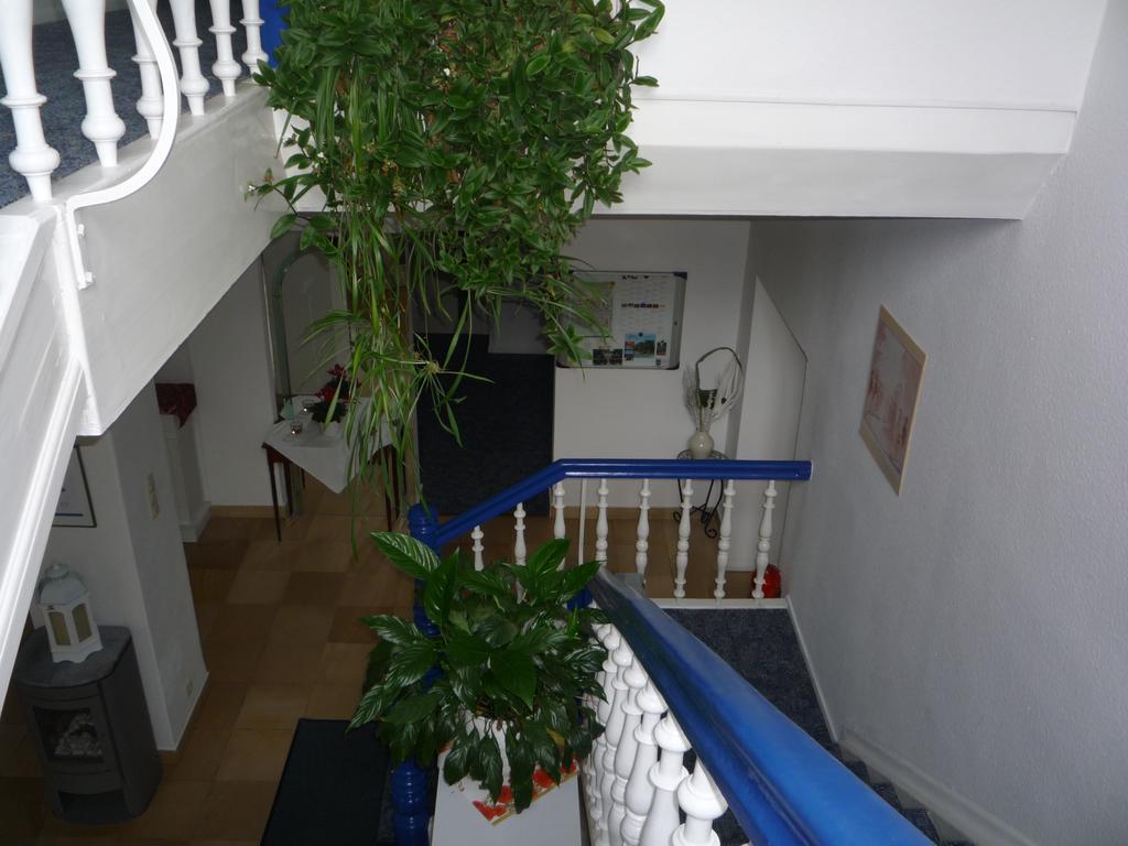 Hotel Carolinenhof Бад Пирмонт Екстериор снимка
