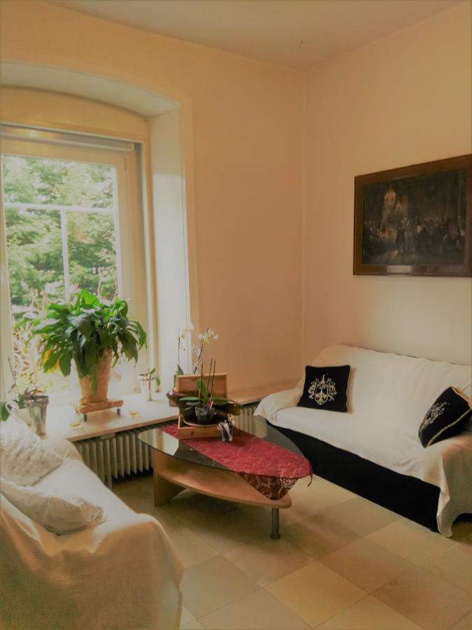 Hotel Carolinenhof Бад Пирмонт Екстериор снимка